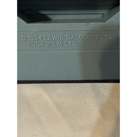 1994 Star Wars Micro Machines Darth Vader Helmet Playset Galoob Figures - Picture 7 of 10